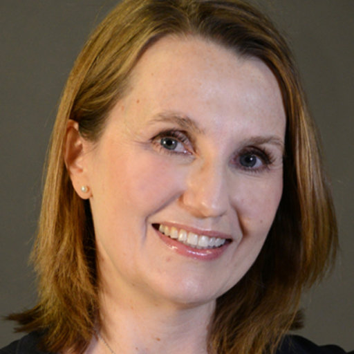 Emma headshot photo