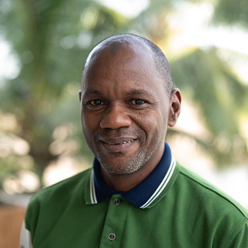 Abdulai headshot photo