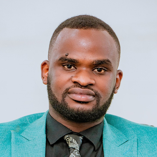 Gilbert headshot photo