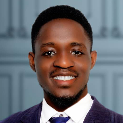 Ifenayi headshot photo