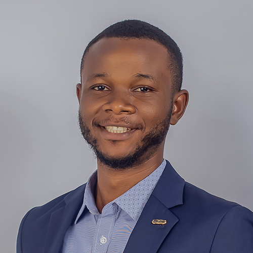 Ebunoluwa headshot photo