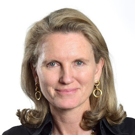 Isobel headshot photo