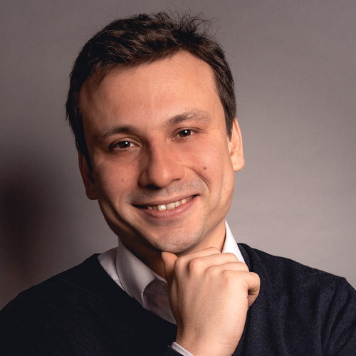 Asanov-headshot-photo