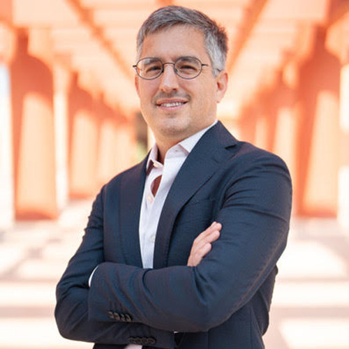 Alfredo-Burlando-headshot-photo
