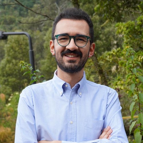 Jorge-Cuartas-headshot-photo