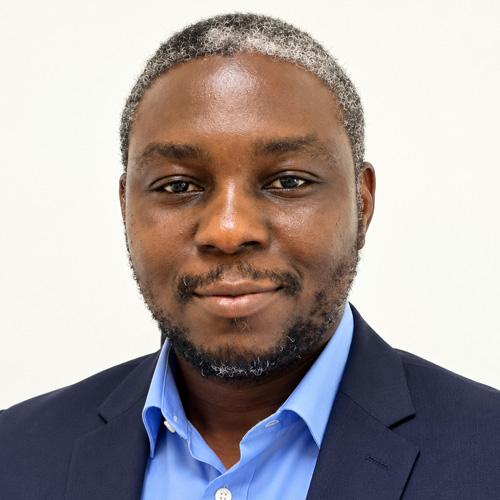 Ifeolu-David-headshot-photo