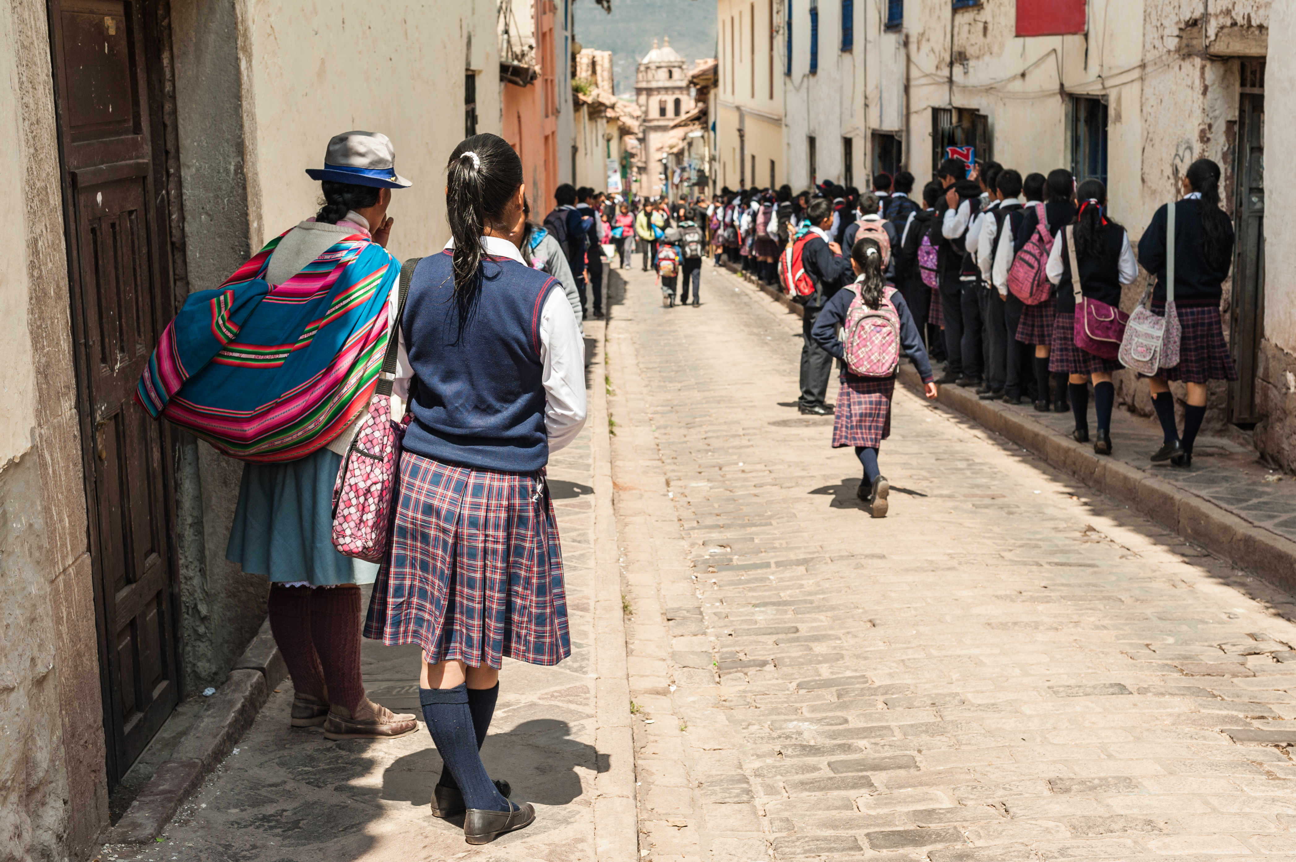 Adolescent girls going to school in Cusco. ©Shutterstock/studiolaska