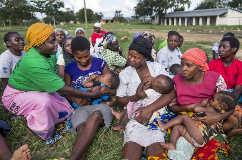 Mothers in Kenya breastfeeding