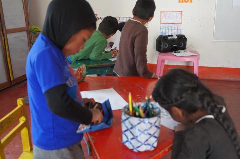 Students in rural Peru doing the Mate Raymi curriculum