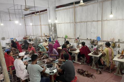 A leather goods factory in Dhaka, Bangladesh. © 2023 Ritam Chaurey