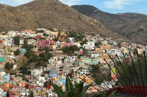 A view of a hill town in Guanajuato, a state in Mexico prone to landslides with high levels of violence. © 2023 Rindert Schutten on Unsplash