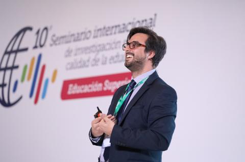Juan speaking at ICFES