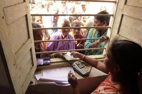 A photo taken during the Smartcards study in the southern Indian state of Andhra Pradesh. © 2011 Kshitij Batra