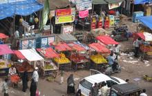 Street vendors in Hyderabad, India Street vendors in Hyderabad, India